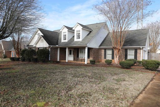 282 Hunters Pointe Drive