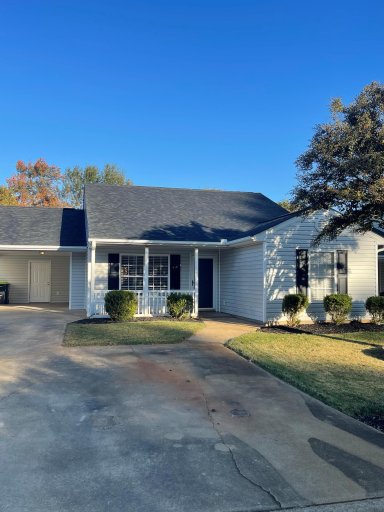 852 W Emerald Springs Drive