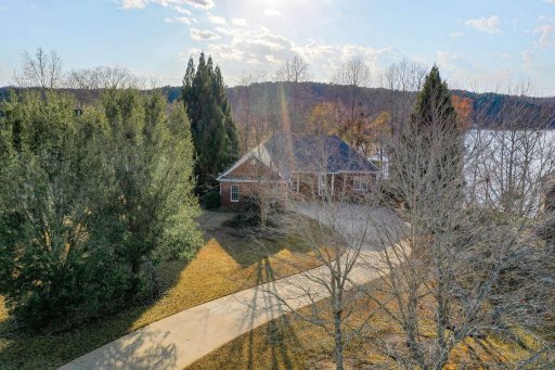 513 W Harbour Crest Drive