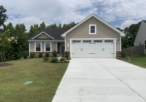 1042 Hunter Green Lane