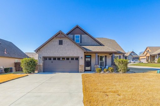 802 Lynshire Lane