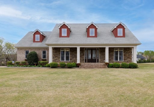 166 Conamara Lane