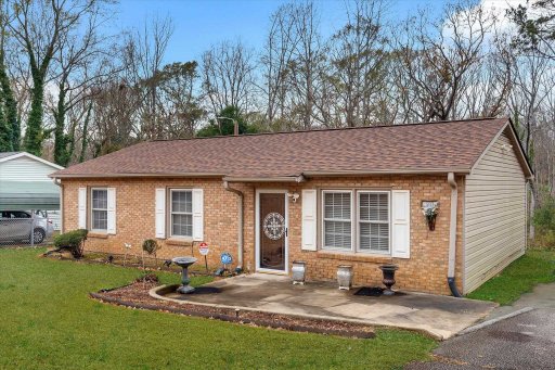 211 Eden Bridge Lane