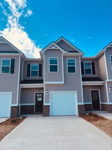 1326 Roadstead Lane