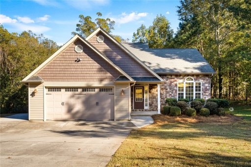 902 Mountainview Place