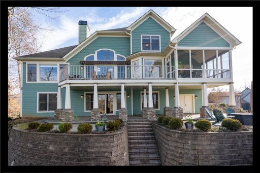 407 Bay Hill Drive
