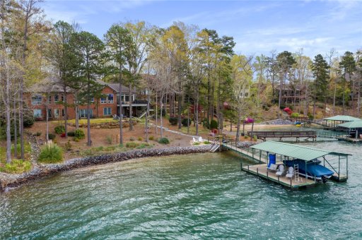 803 Clearlake Point