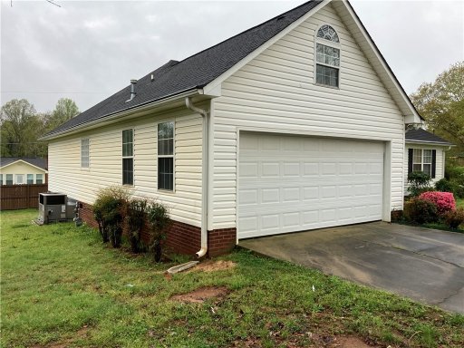 104 Troy Hunter Court