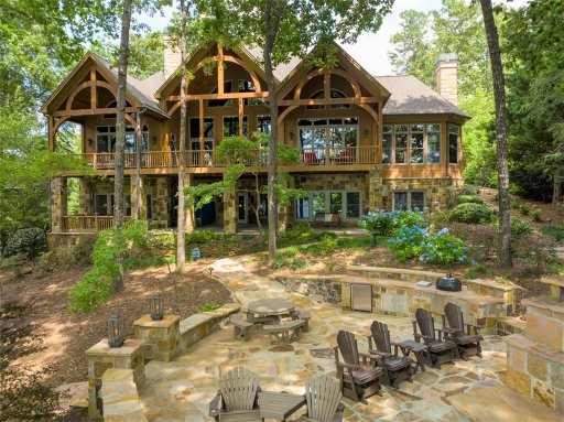 712 Clearlake Pointe
