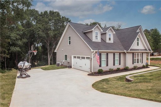 114 Lake Forest Circle