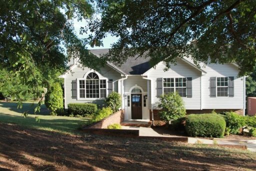 907 Huckleberry Lane