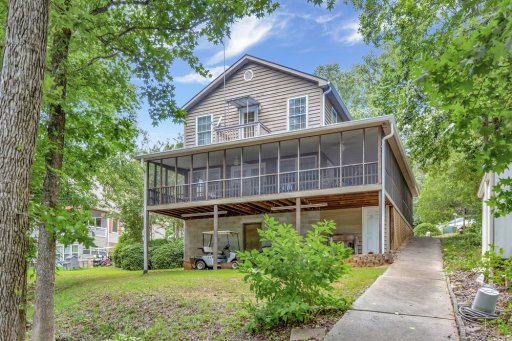 104 Lakehill Drive