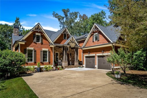 166 Bay Drive