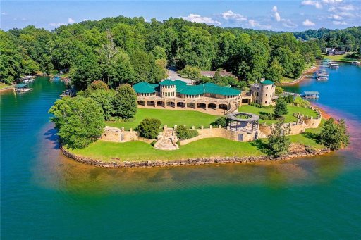 6 Heritage Point