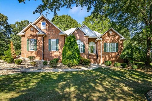 208 Holly Ridge Drive