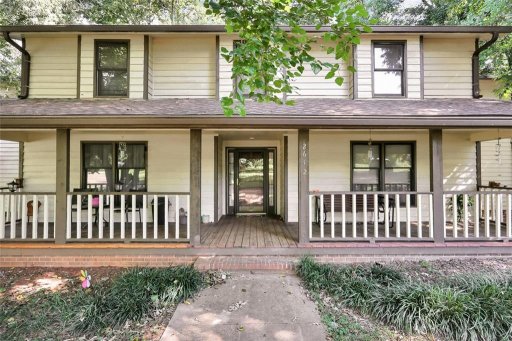 2612 Winding Brook