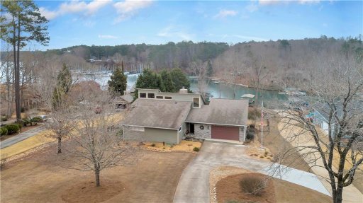 1606 Keowee Lakeshore Drive