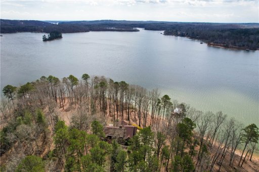 323 North Shores Drive