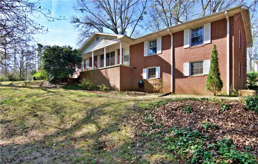 1483 E Tamassee Drive