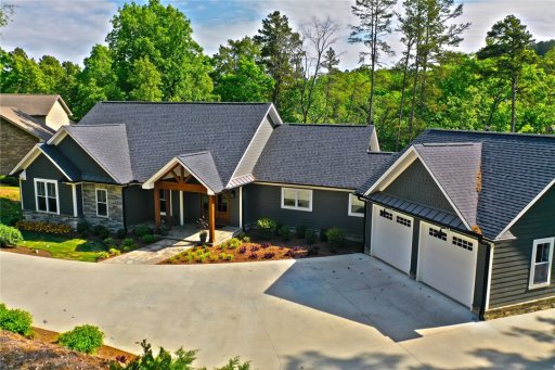 802 Clearlake Point