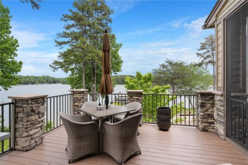 564 Sunset Point Drive