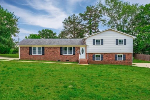 102 Forest Park Drive