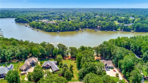 123 Chasewater Drive