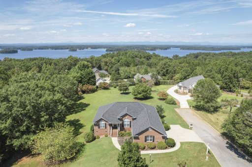 503 Ridgewood Court