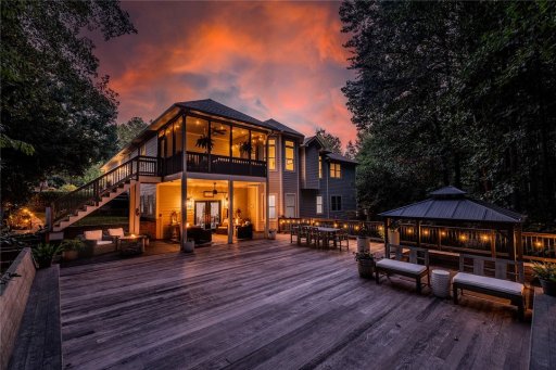 125 E Waterford Drive