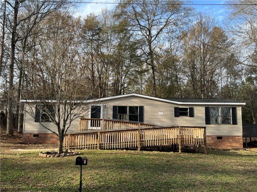 105 Chantilly Circle