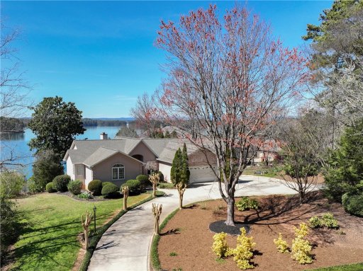 301 Wynswept Pt