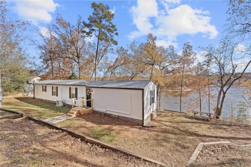 116 Lake Forest Drive