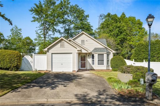 109 Cobblestone Court