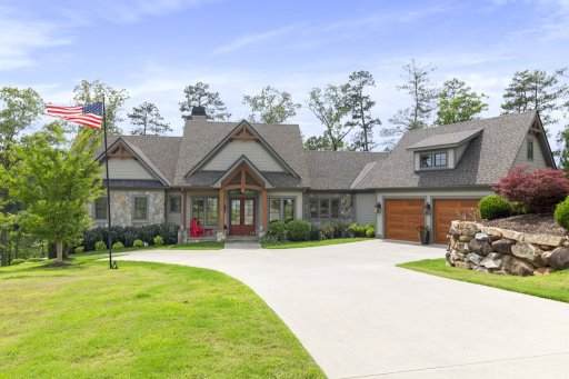 866 Little Bay Lane