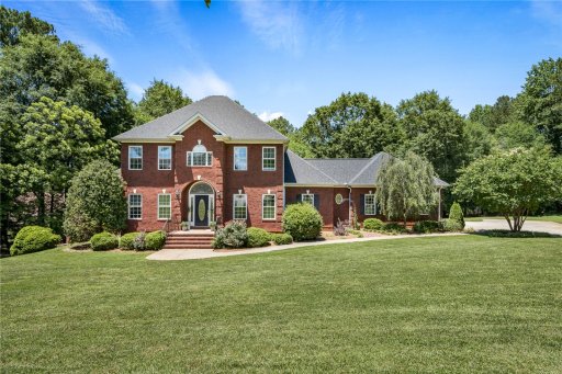 106 Five Knoll Court