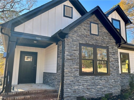 1608 Cross Creek Drive