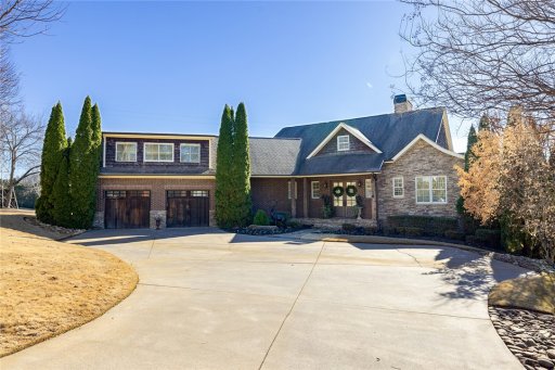 220 Pine Ridge Drive