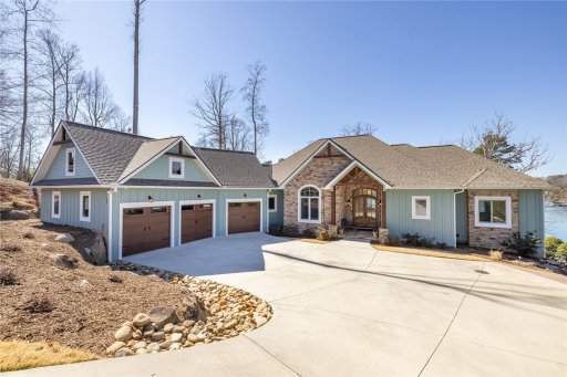 528 Beacon Shores Drive