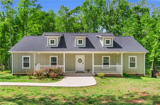 137 Boxwood Lane