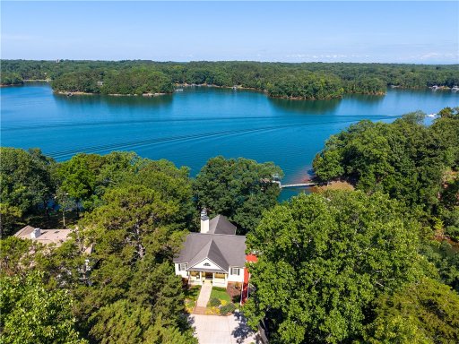 218 Royal Oaks Drive