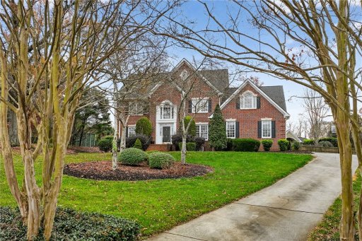7 Hitchcock Lane