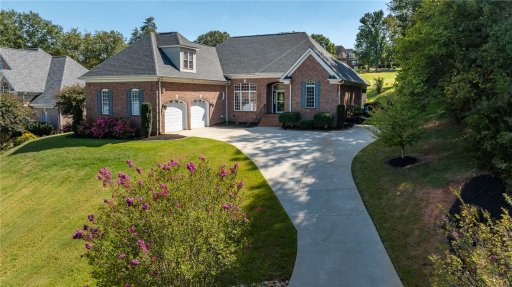 124 Turnberry Road