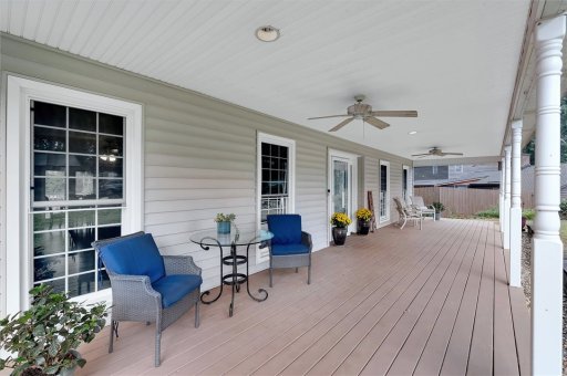 1002 Greenwood Court