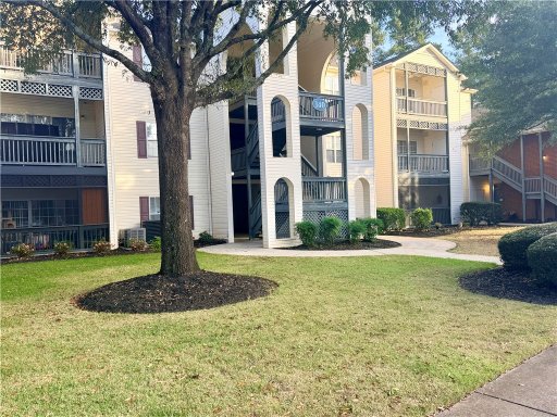 140 Wexford Drive 105