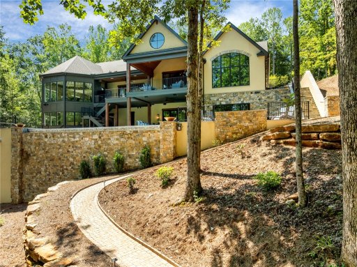 108 Ivey Hollow Court, Six Mile