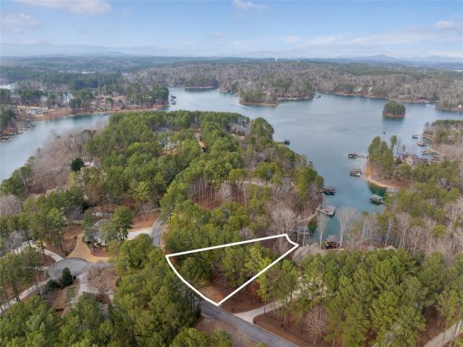 114 N Waterside Drive
