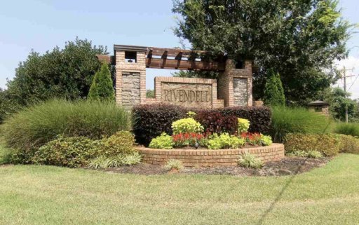 121 Loudwater Drive