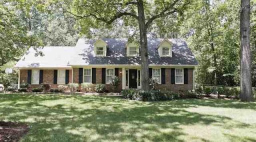 16 Merry Oak Trail