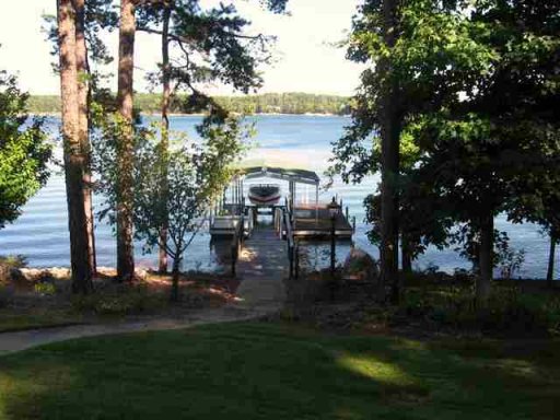130 Pineridge Pointe Drive