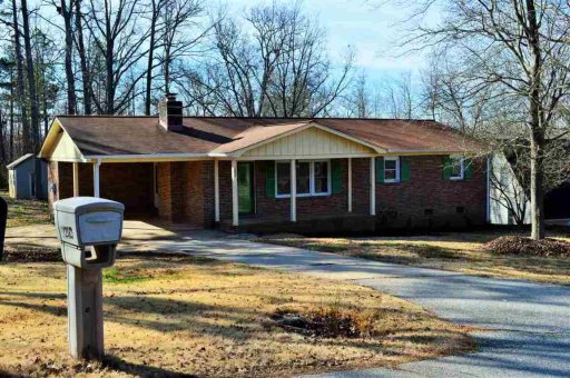 1202 Tall Oaks Circle